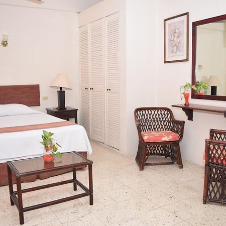 Hotel Suites Le Monde Cancún Esterno foto