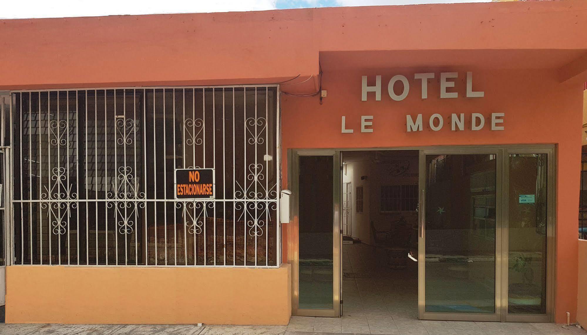 Hotel Suites Le Monde Cancún Esterno foto