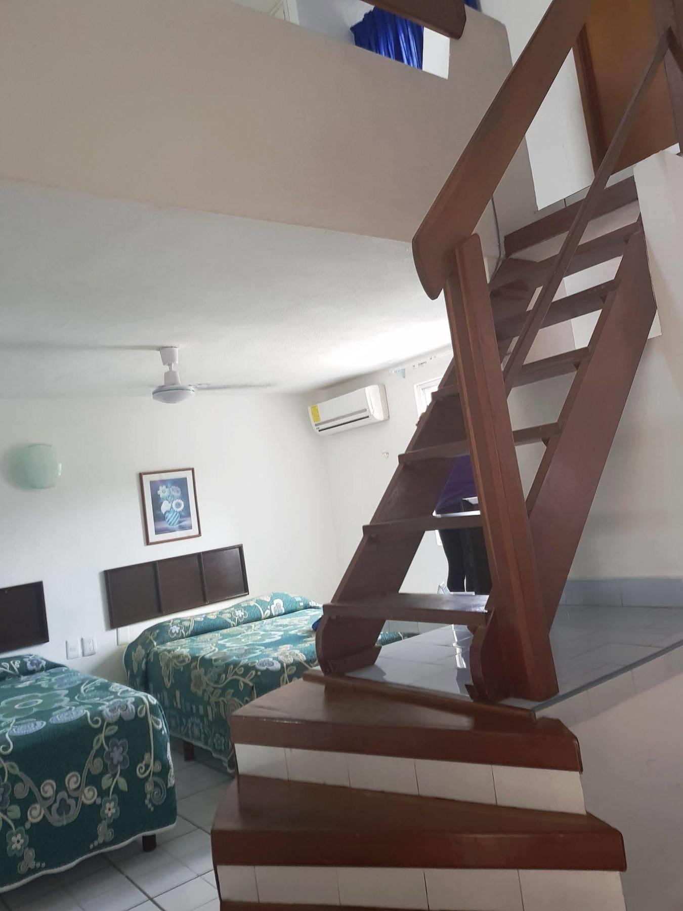 Hotel Suites Le Monde Cancún Esterno foto