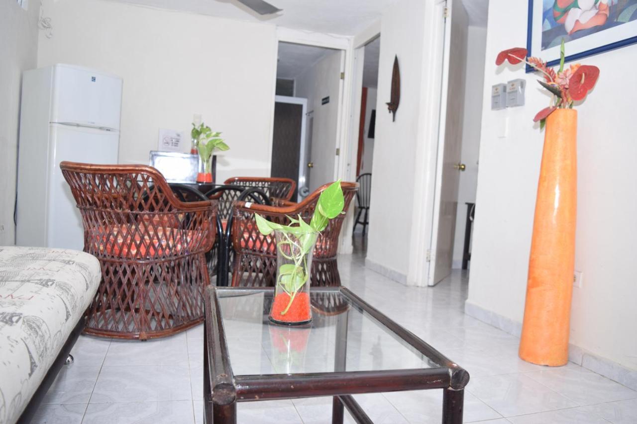 Hotel Suites Le Monde Cancún Esterno foto