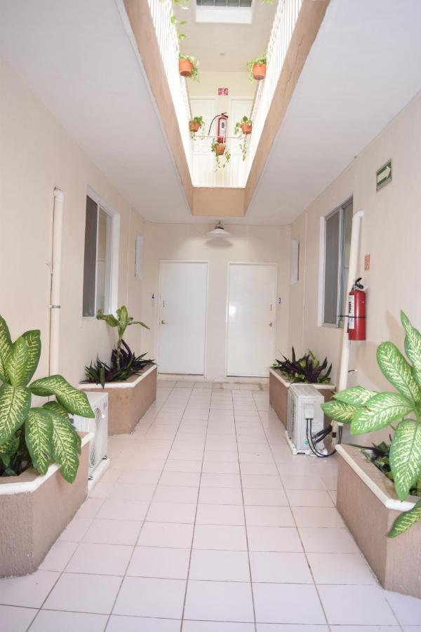 Hotel Suites Le Monde Cancún Esterno foto