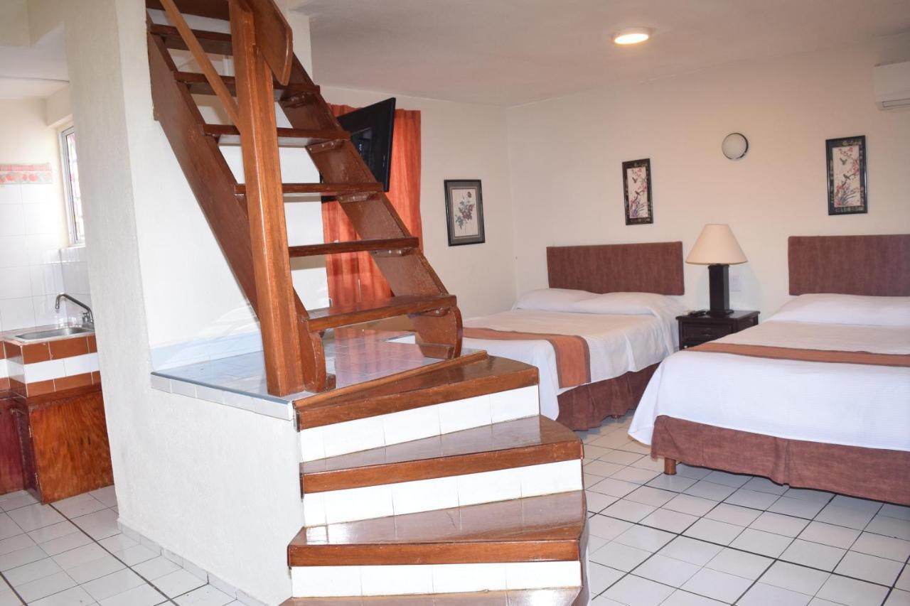 Hotel Suites Le Monde Cancún Esterno foto